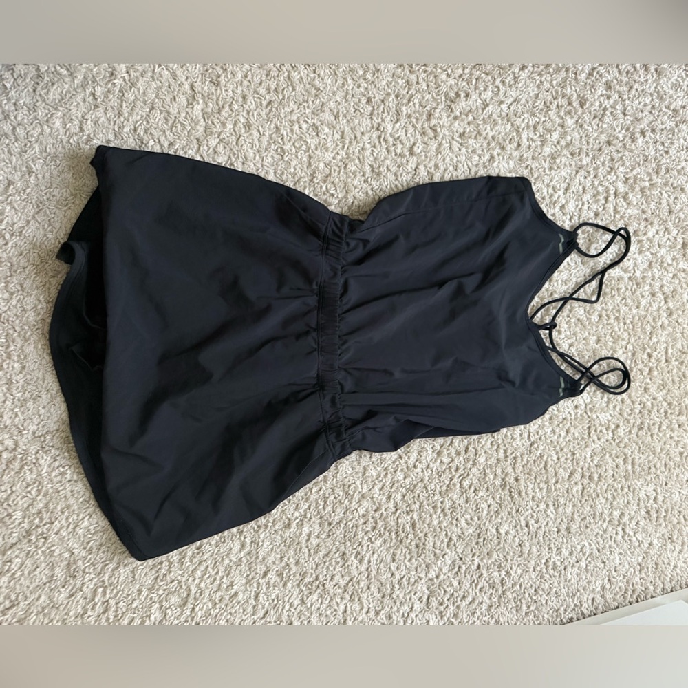 Lululemon Black Strappy Workout Romper – Size 10
